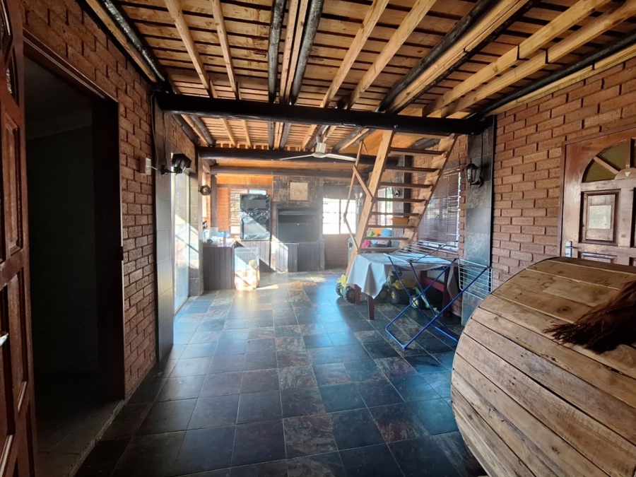 4 Bedroom Property for Sale in Rensburg Gauteng