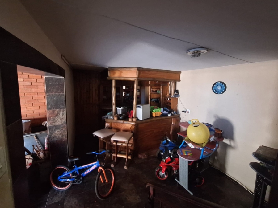 4 Bedroom Property for Sale in Rensburg Gauteng