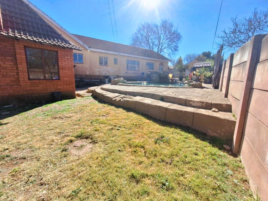 4 Bedroom Property for Sale in Rensburg Gauteng