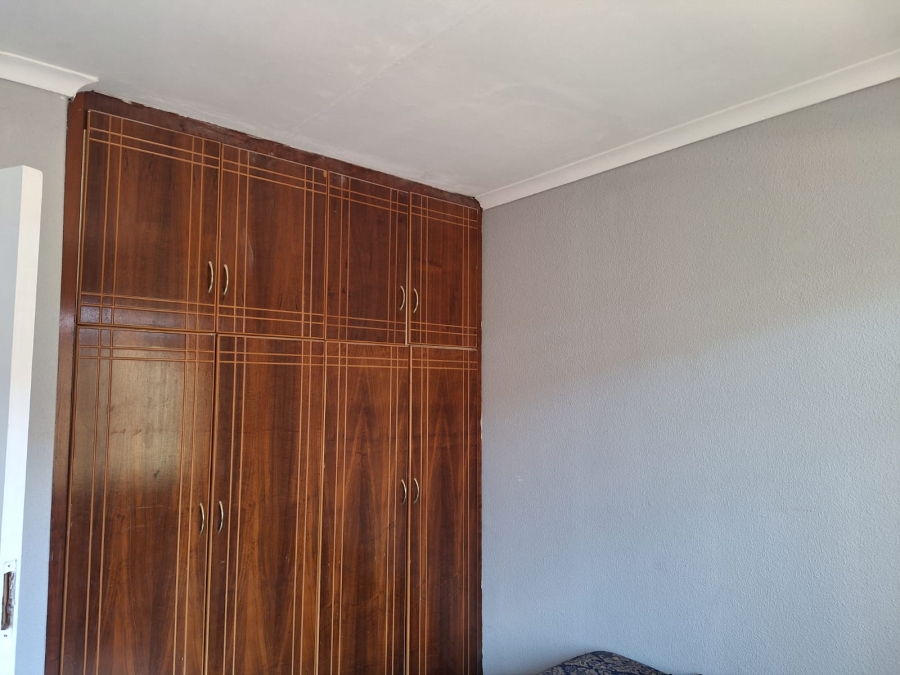 2 Bedroom Property for Sale in Ratanda Gauteng