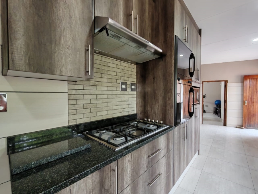 3 Bedroom Property for Sale in Three Rivers East Gauteng