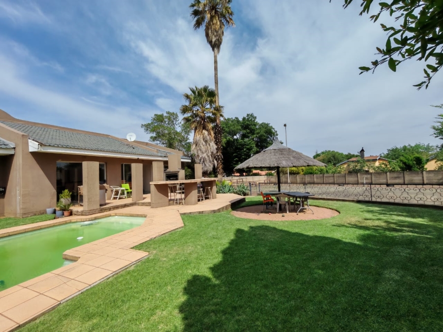 3 Bedroom Property for Sale in Three Rivers East Gauteng