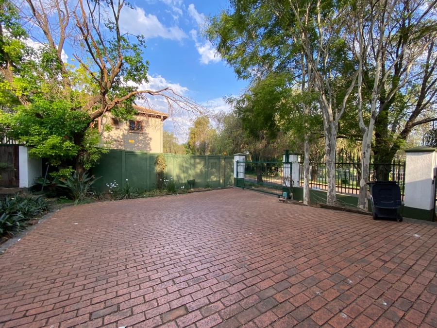 5 Bedroom Property for Sale in Colbyn Gauteng