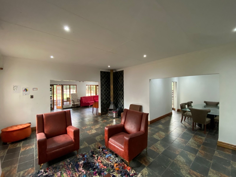 5 Bedroom Property for Sale in Colbyn Gauteng