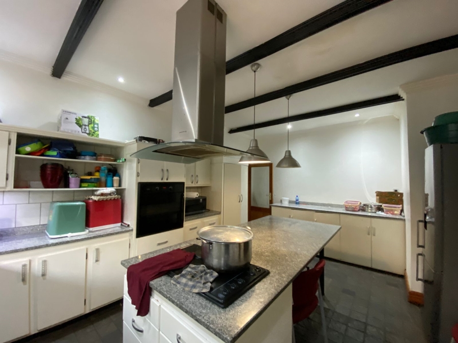 5 Bedroom Property for Sale in Colbyn Gauteng