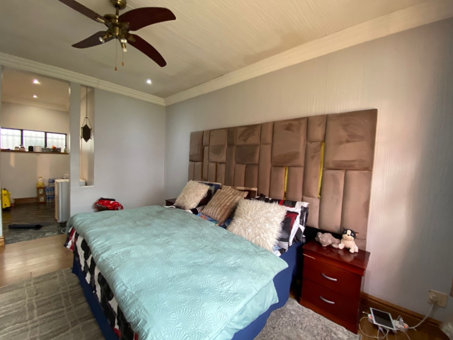 5 Bedroom Property for Sale in Colbyn Gauteng