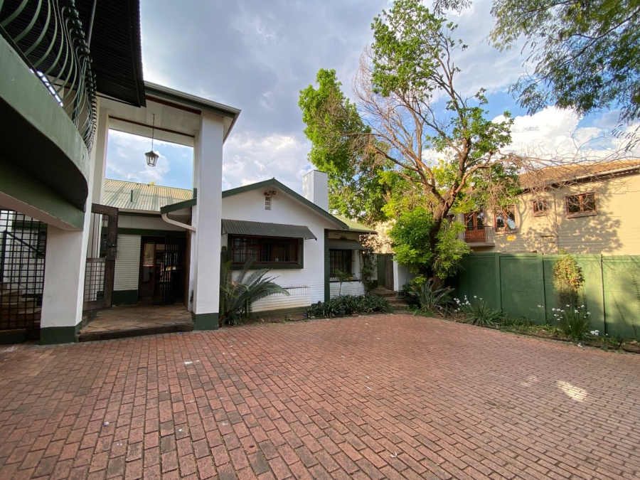 5 Bedroom Property for Sale in Colbyn Gauteng