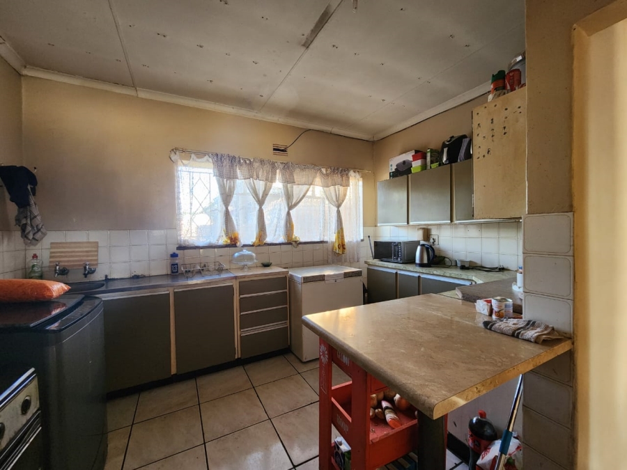 1 Bedroom Property for Sale in Vanderbijlpark CE 2 Gauteng