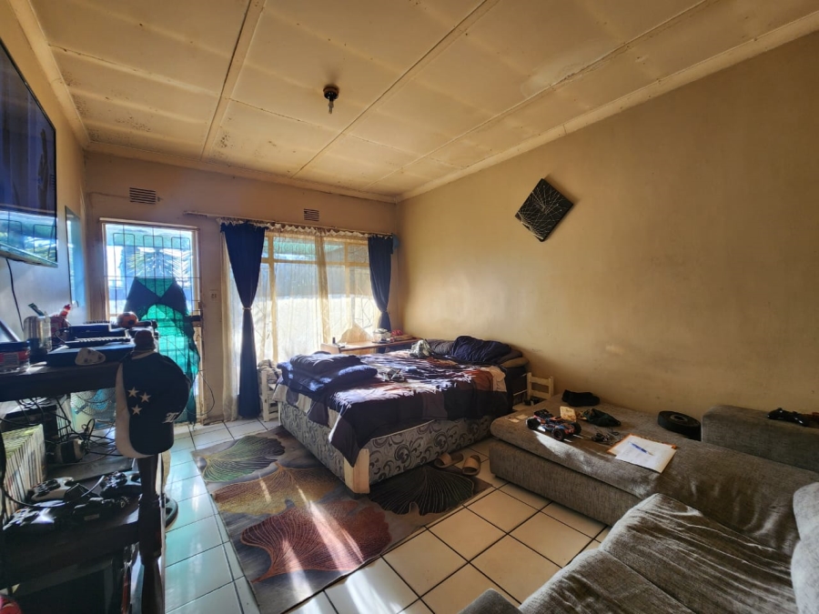 1 Bedroom Property for Sale in Vanderbijlpark CE 2 Gauteng