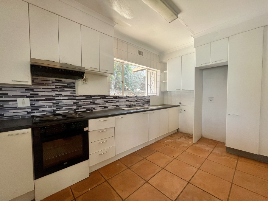 3 Bedroom Property for Sale in Glenvista Gauteng
