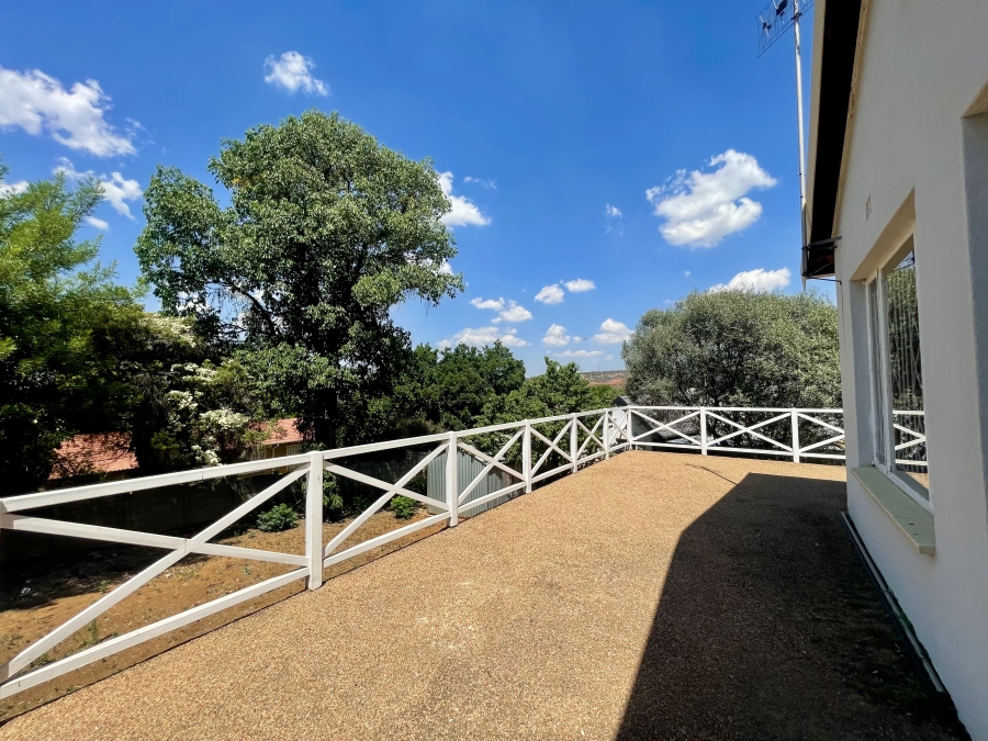 3 Bedroom Property for Sale in Glenvista Gauteng
