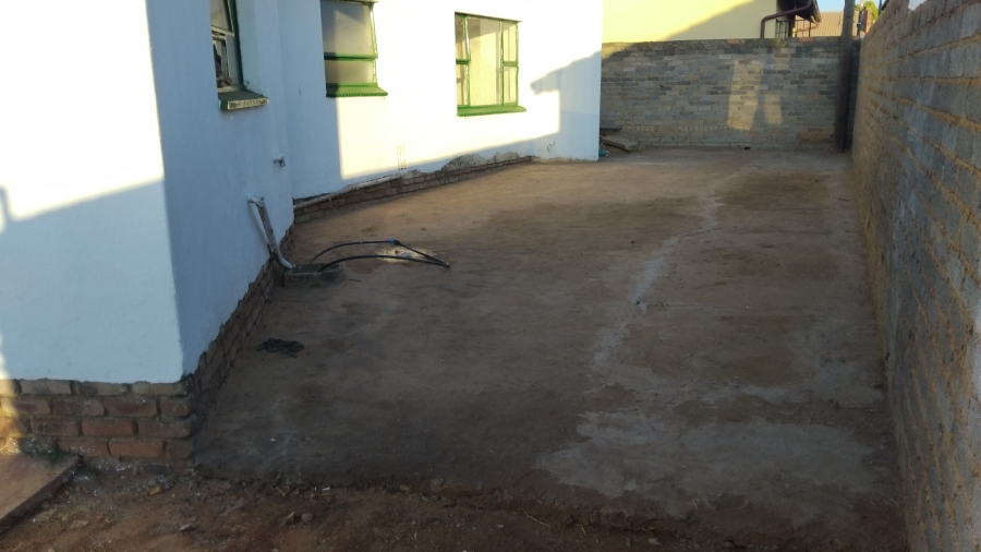 2 Bedroom Property for Sale in Kagiso Gauteng