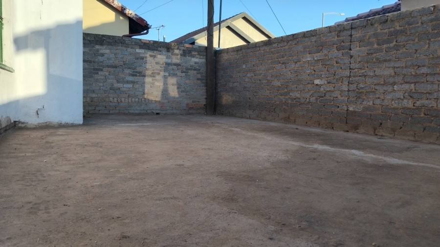 2 Bedroom Property for Sale in Kagiso Gauteng