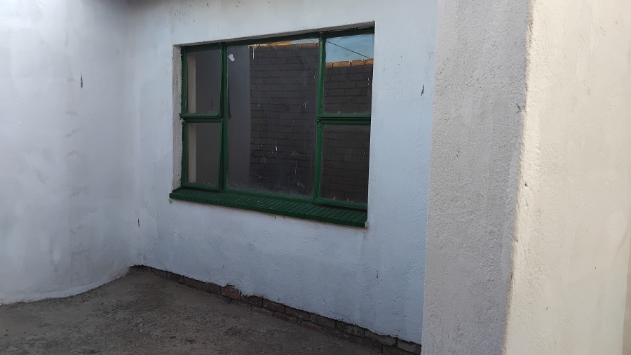 2 Bedroom Property for Sale in Kagiso Gauteng