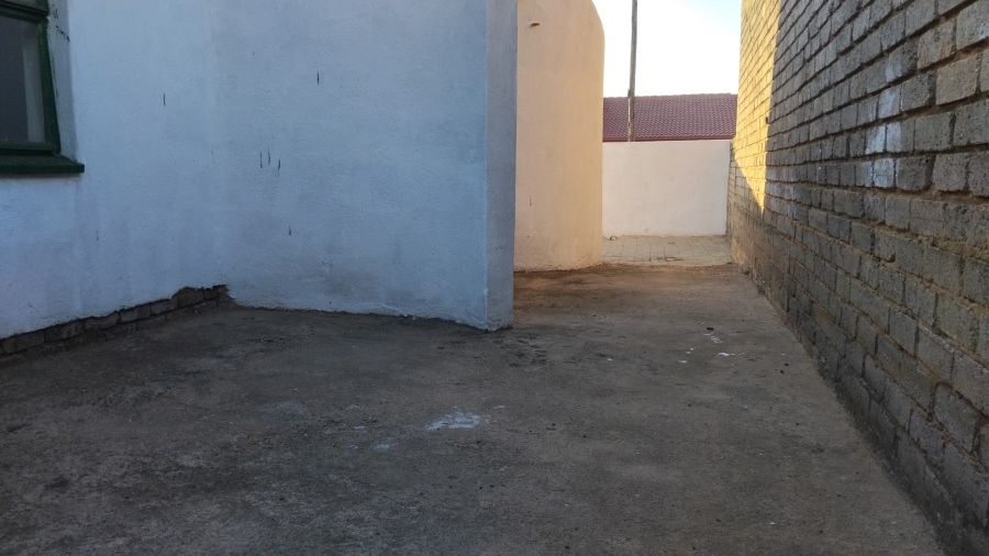 2 Bedroom Property for Sale in Kagiso Gauteng