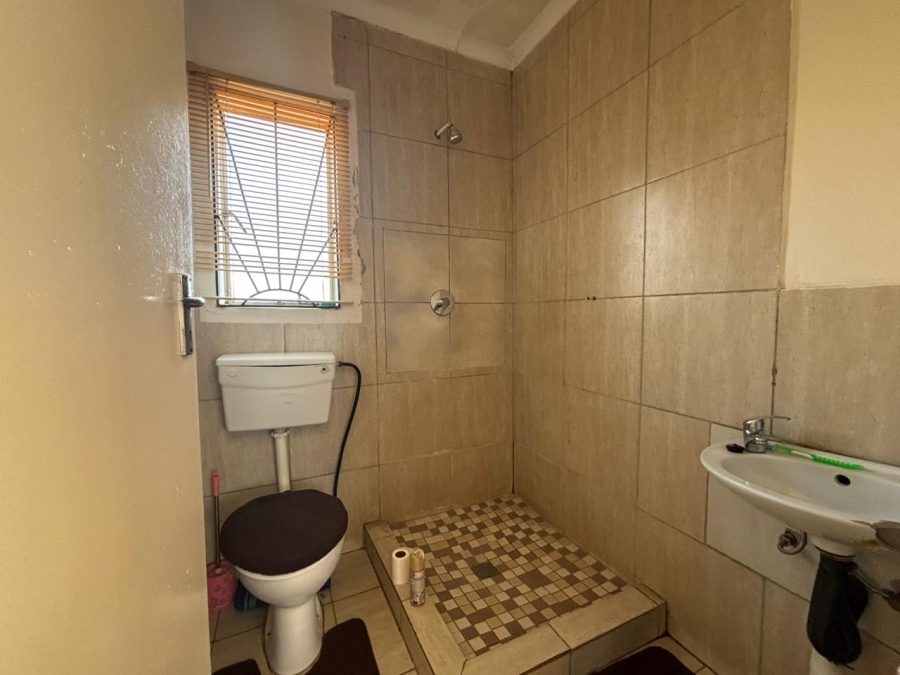 2 Bedroom Property for Sale in Vanderbijlpark CE 4 Gauteng