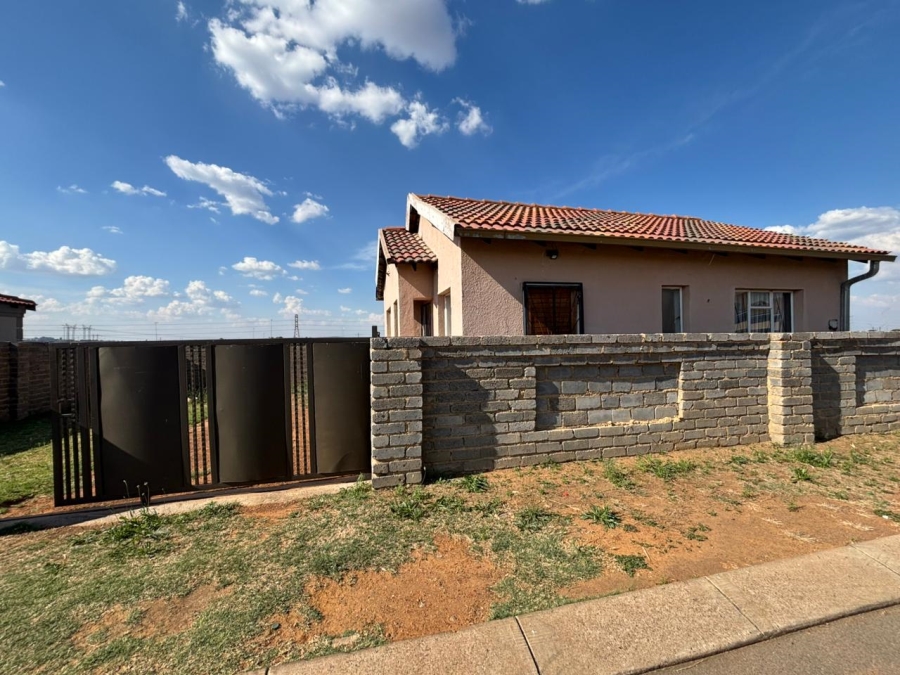 2 Bedroom Property for Sale in Vanderbijlpark CE 4 Gauteng