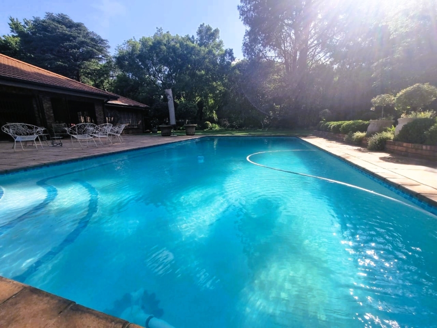 4 Bedroom Property for Sale in Unitas Park Gauteng