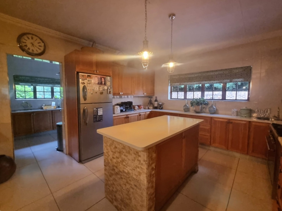 4 Bedroom Property for Sale in Unitas Park Gauteng