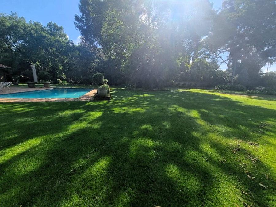 4 Bedroom Property for Sale in Unitas Park Gauteng