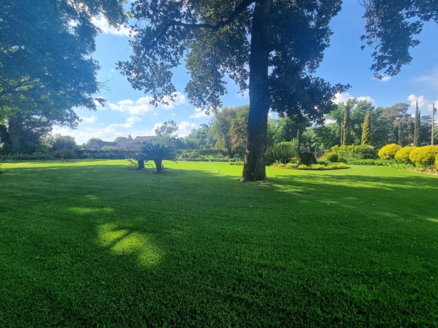 4 Bedroom Property for Sale in Unitas Park Gauteng