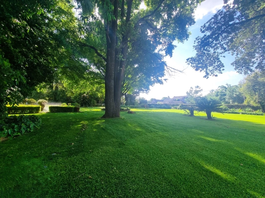 4 Bedroom Property for Sale in Unitas Park Gauteng