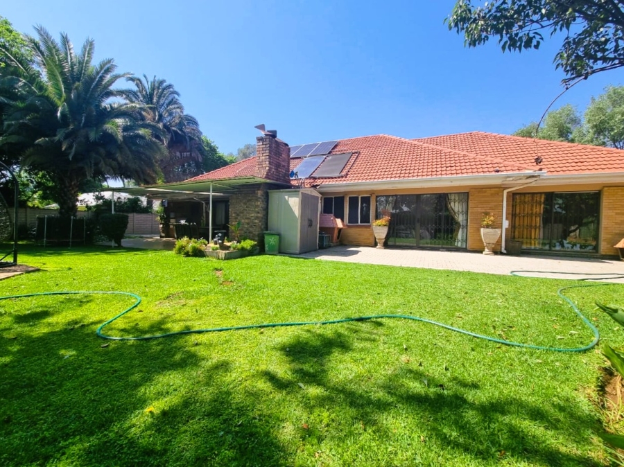 4 Bedroom Property for Sale in Vanderbijlpark SW 1 Gauteng