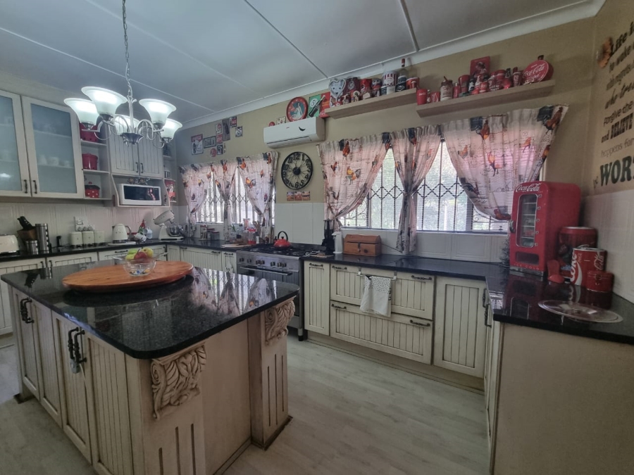 4 Bedroom Property for Sale in Vanderbijlpark SW 1 Gauteng
