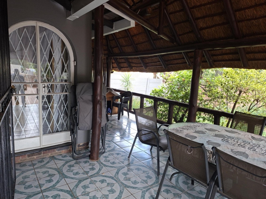 4 Bedroom Property for Sale in Magalieskruin Gauteng