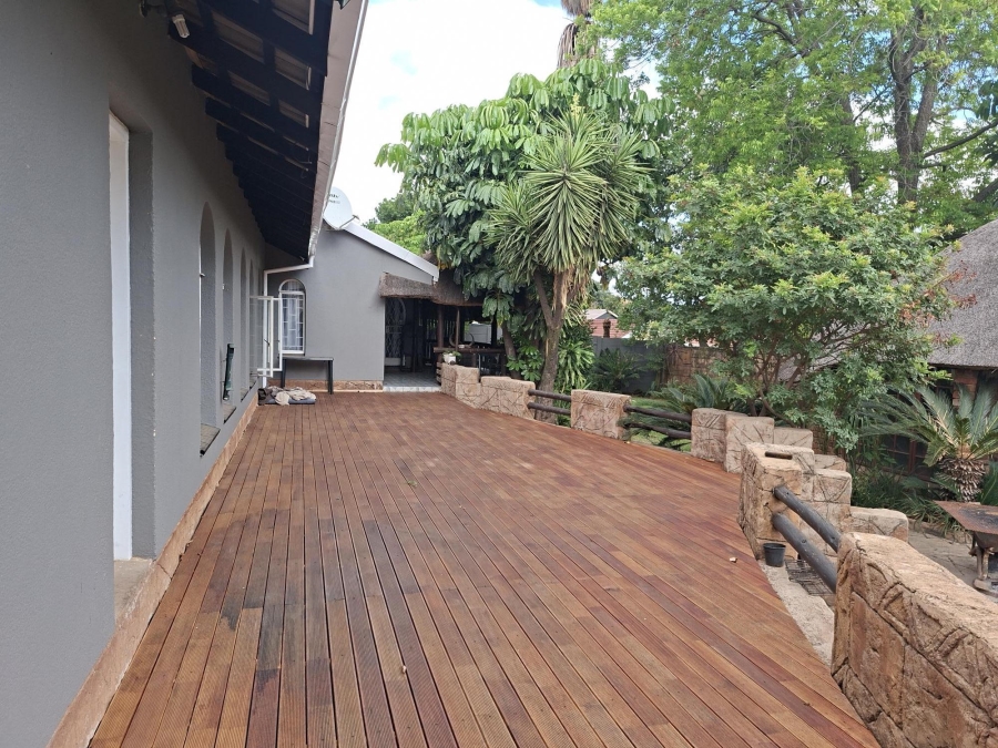 4 Bedroom Property for Sale in Magalieskruin Gauteng