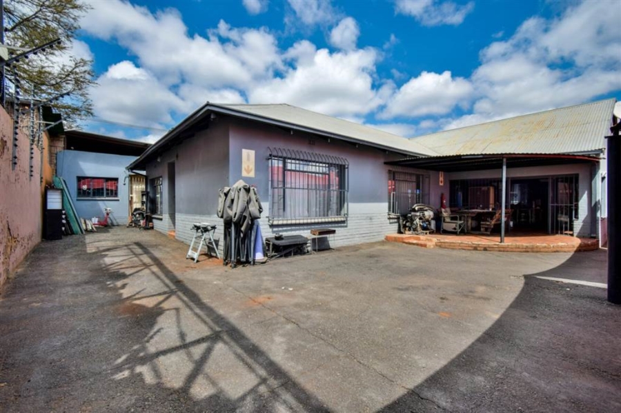 4 Bedroom Property for Sale in Sinoville Gauteng