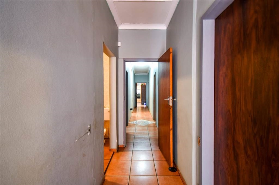 4 Bedroom Property for Sale in Sinoville Gauteng