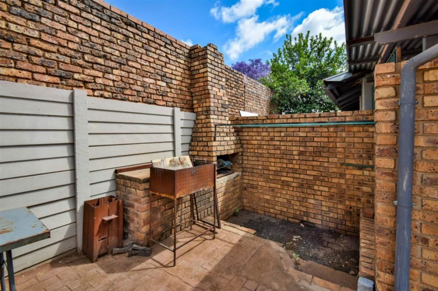 4 Bedroom Property for Sale in Sinoville Gauteng