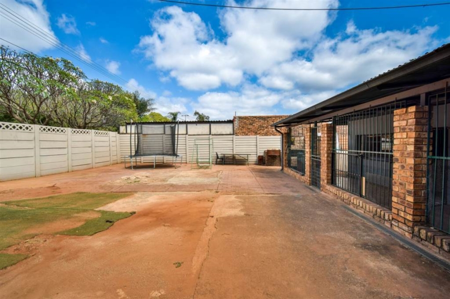 4 Bedroom Property for Sale in Sinoville Gauteng