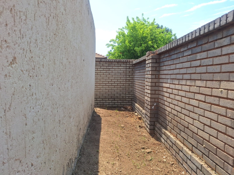 1 Bedroom Property for Sale in Jameson Park Gauteng