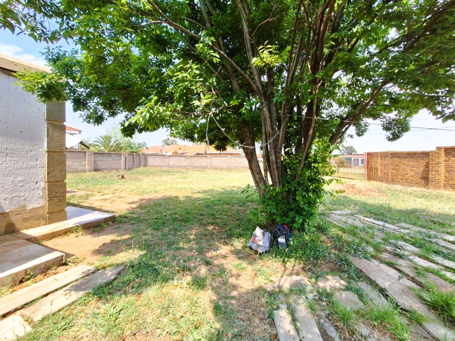 1 Bedroom Property for Sale in Jameson Park Gauteng