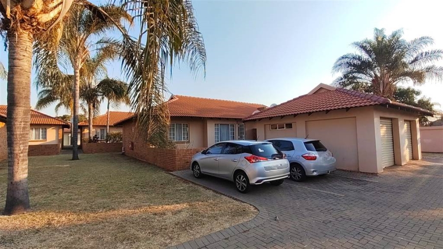 2 Bedroom Property for Sale in Montana Gauteng