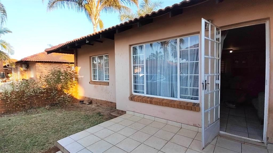 2 Bedroom Property for Sale in Montana Gauteng