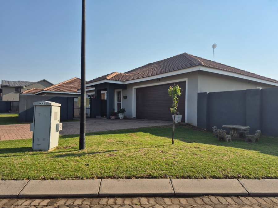 3 Bedroom Property for Sale in Arcon Park Gauteng