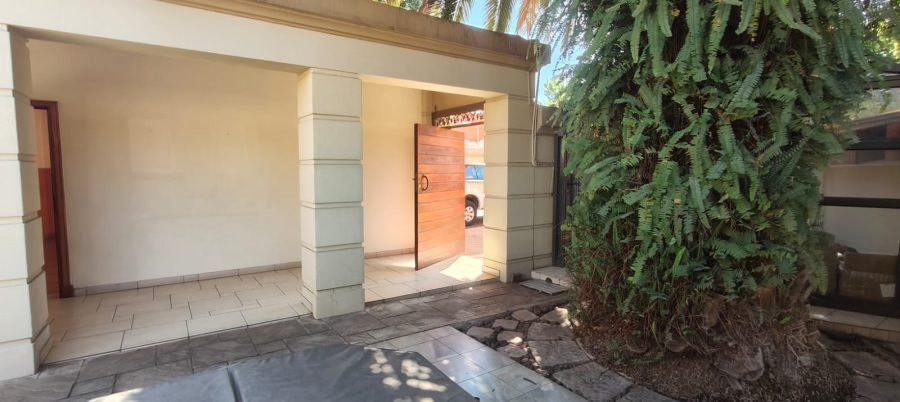 3 Bedroom Property for Sale in Three Rivers Proper Gauteng