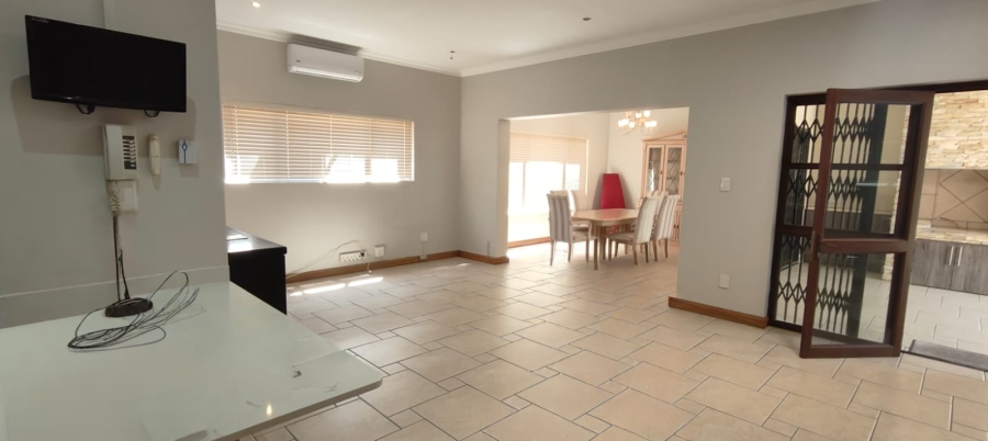 3 Bedroom Property for Sale in Three Rivers Proper Gauteng