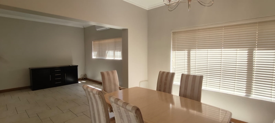 3 Bedroom Property for Sale in Three Rivers Proper Gauteng