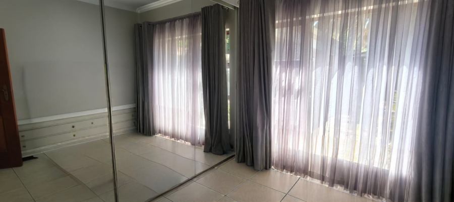 3 Bedroom Property for Sale in Three Rivers Proper Gauteng