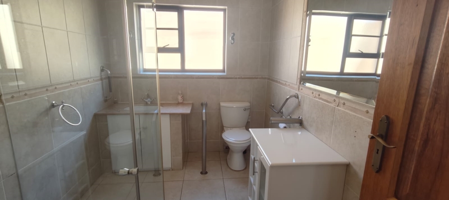 3 Bedroom Property for Sale in Three Rivers Proper Gauteng