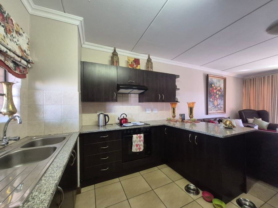 2 Bedroom Property for Sale in Golf Park Gauteng