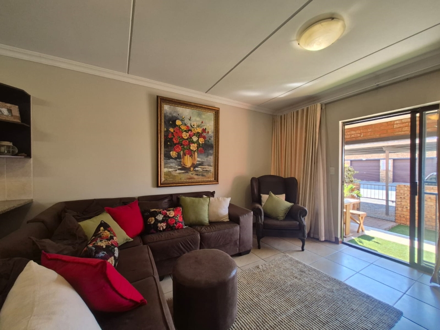 2 Bedroom Property for Sale in Golf Park Gauteng