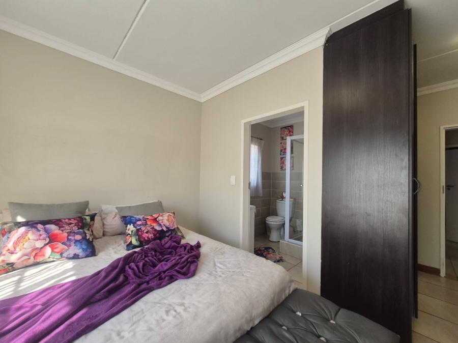 2 Bedroom Property for Sale in Golf Park Gauteng