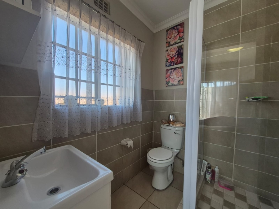 2 Bedroom Property for Sale in Golf Park Gauteng