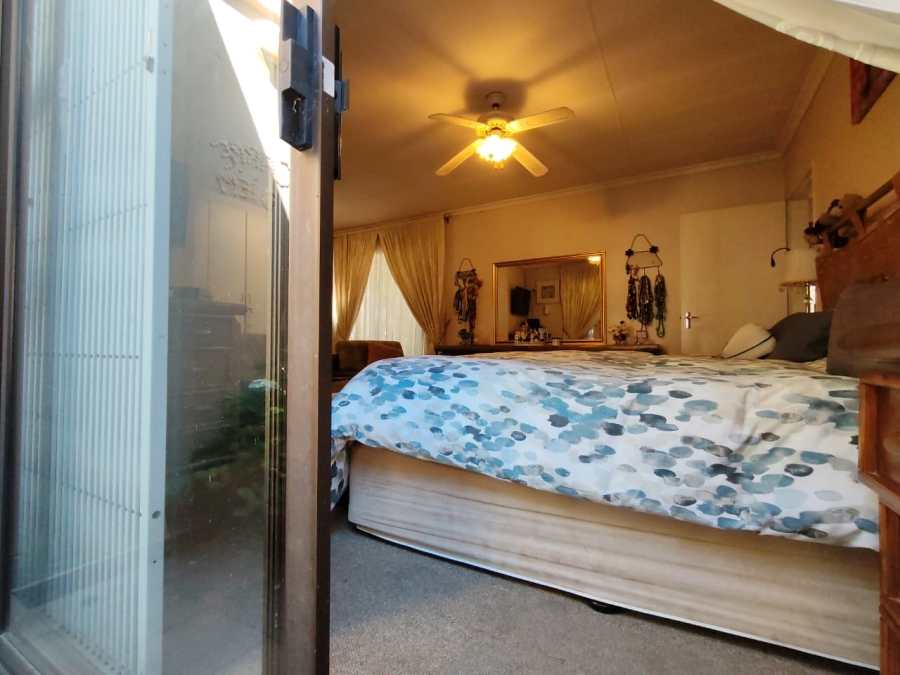 3 Bedroom Property for Sale in Three Rivers Proper Gauteng