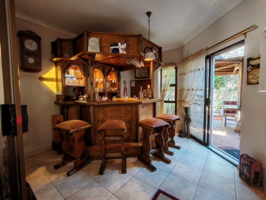 3 Bedroom Property for Sale in Three Rivers Proper Gauteng